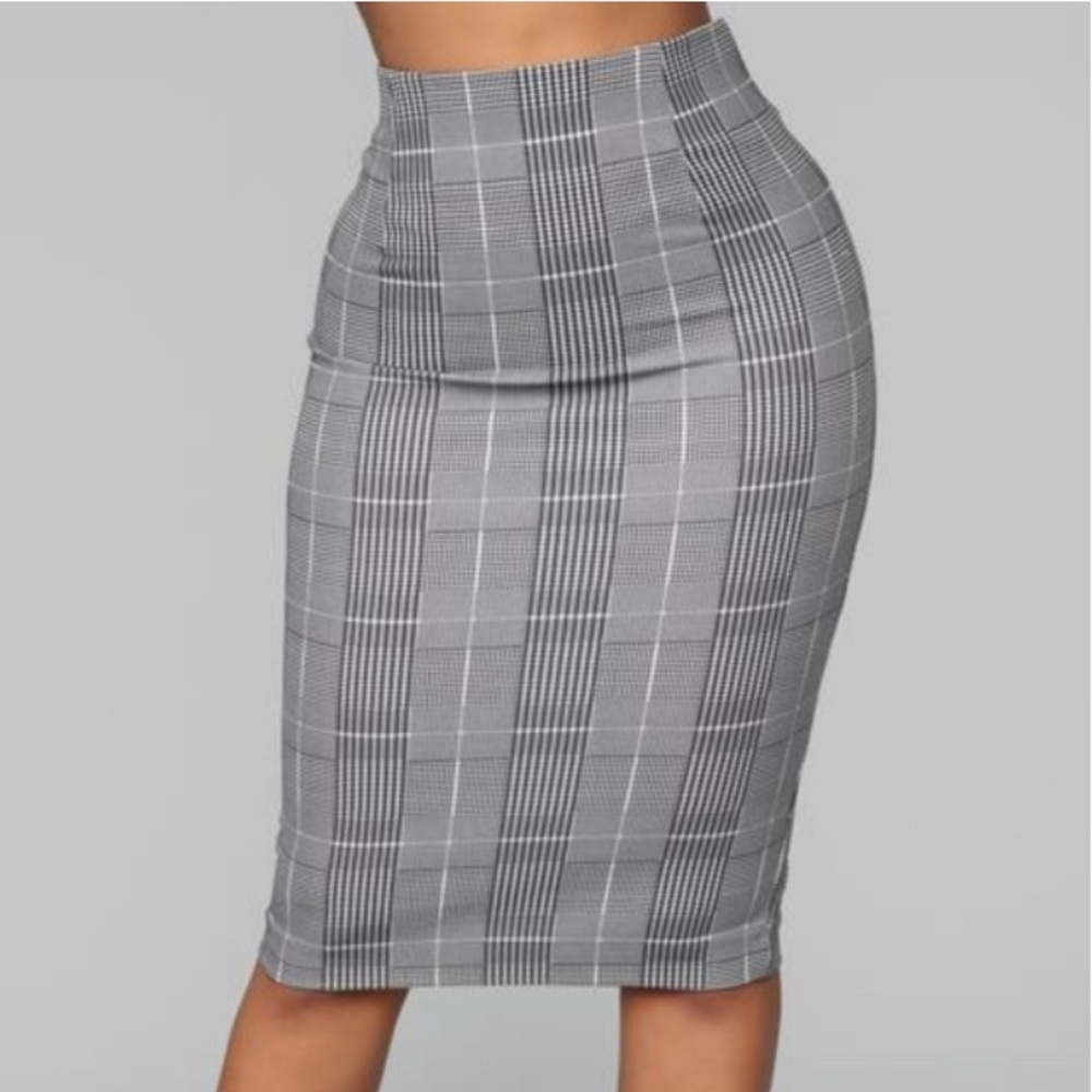 Fashion Nova plaid pencil skirt